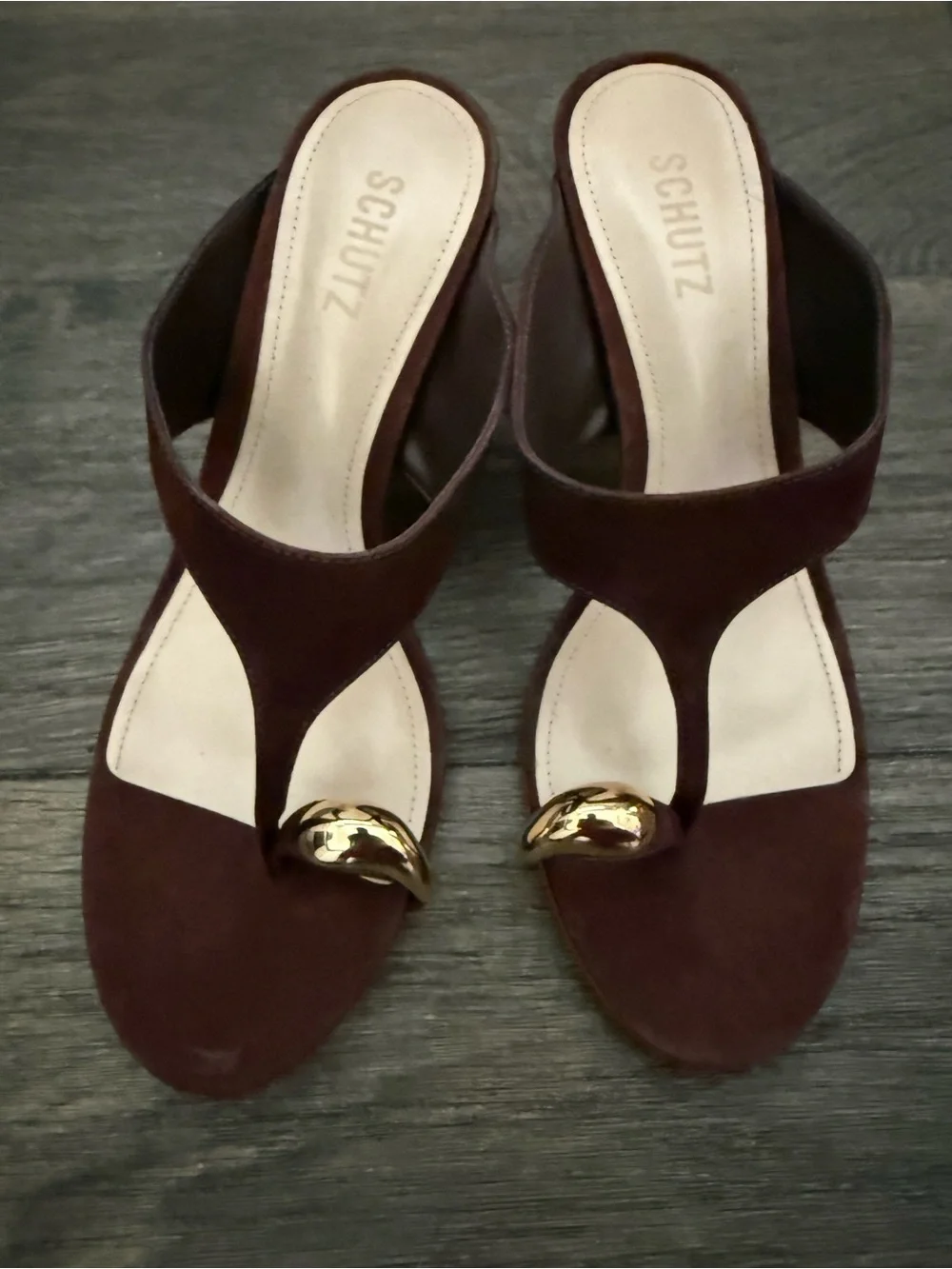 SCHUTZ Brown Suede Thong Mid-Heel Sandals with Gold detail fall